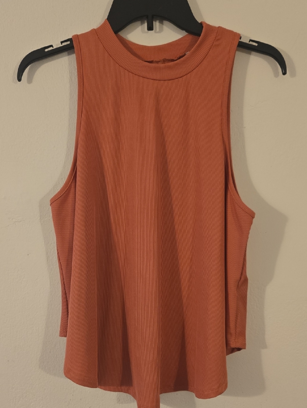 Women's Ribbed Mock Neck Tank Top in Rust